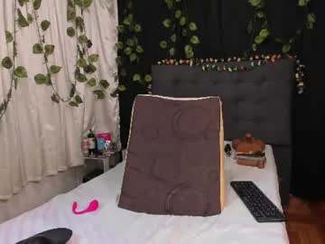 delilah_85
