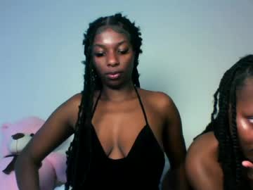 royal_petite10