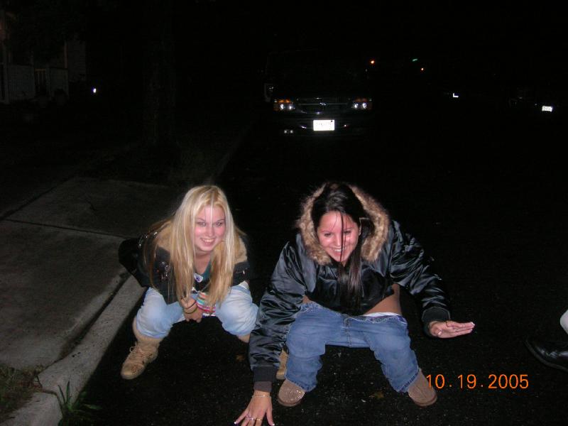 Girls Going to the Toilet Outdoors — 13