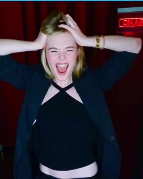 Elle Fanning pale breedable pasty white stomach — 31